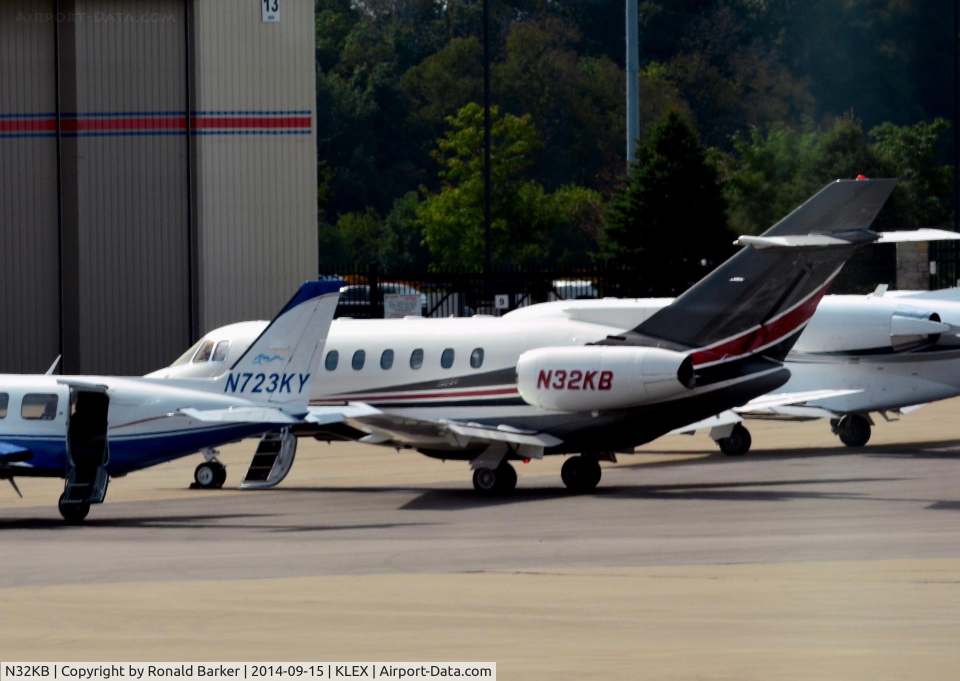 N32KB, 1971 Hawker Siddeley BH.125-400A C/N NA773, Lexington