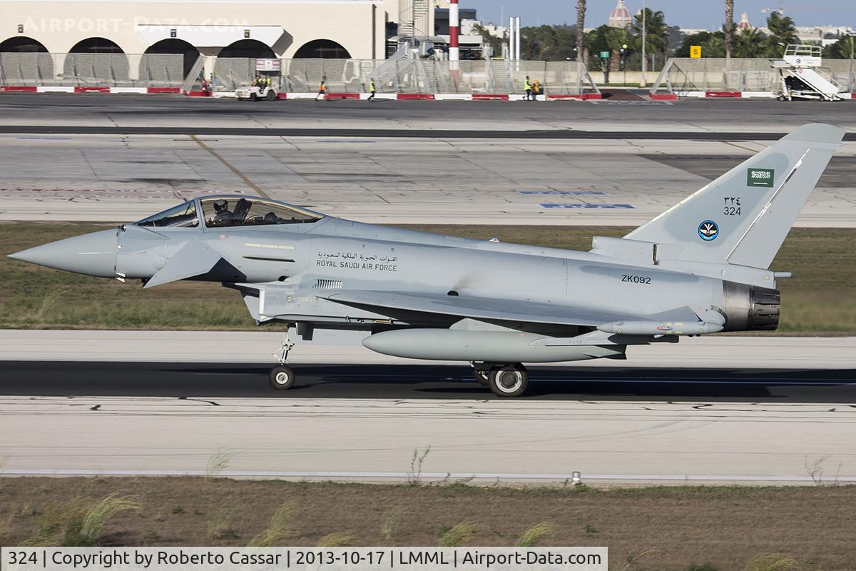 324, 2013 Eurofighter EF-2000 Typhoon F2 C/N 353/CS020, Runway 31