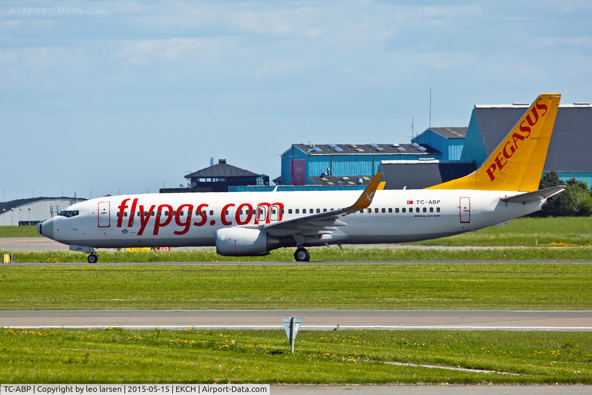 TC-ABP, 2010 Boeing 737-82R C/N 40876, Copenhagen 15.5.15