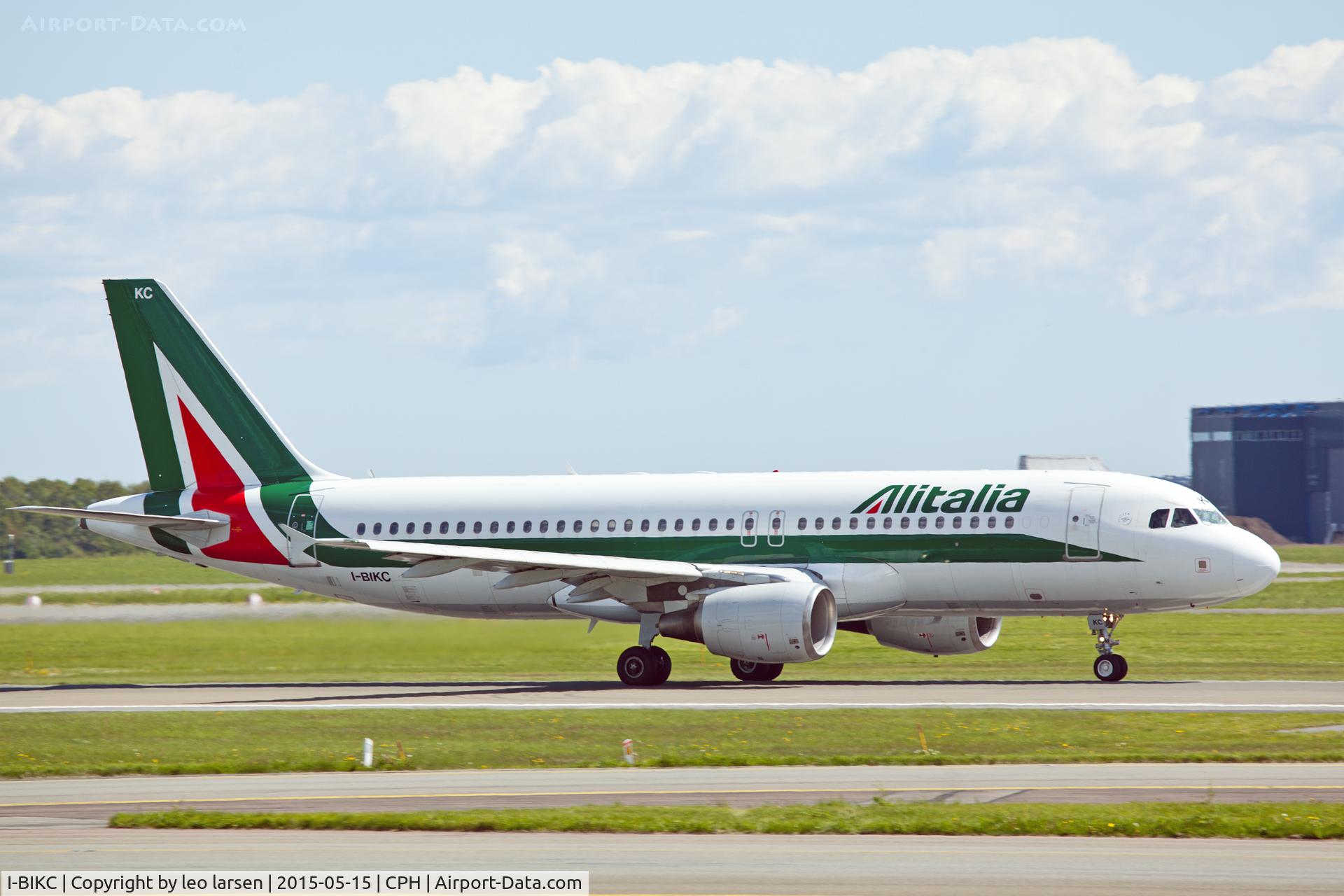 I-BIKC, Airbus A320-214 C/N 1448, Copenhagen 15.5.15