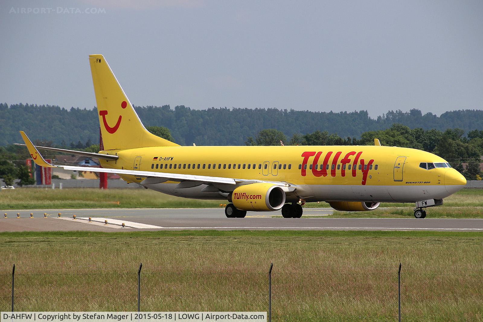 D-AHFW, 2001 Boeing 737-8K5 C/N 30882, TUIfly B.737-800 @GRZ