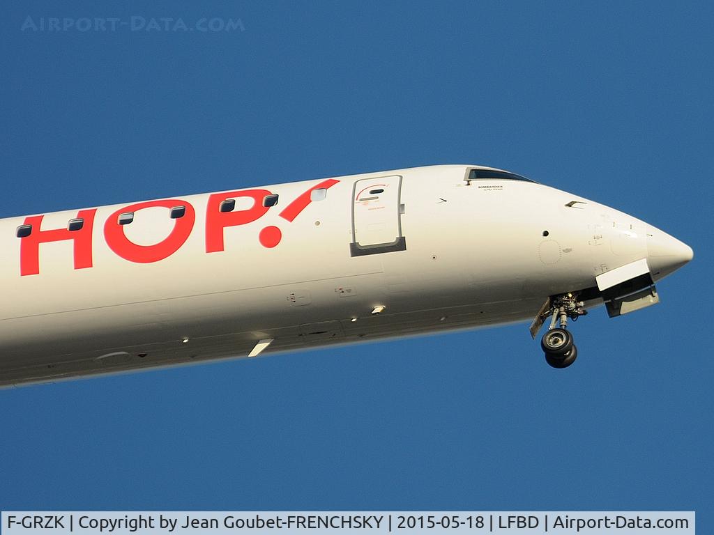 F-GRZK, 2005 Canadair CRJ-702 (CL-600-2C10) Regional Jet C/N 10198, HOP landing 23