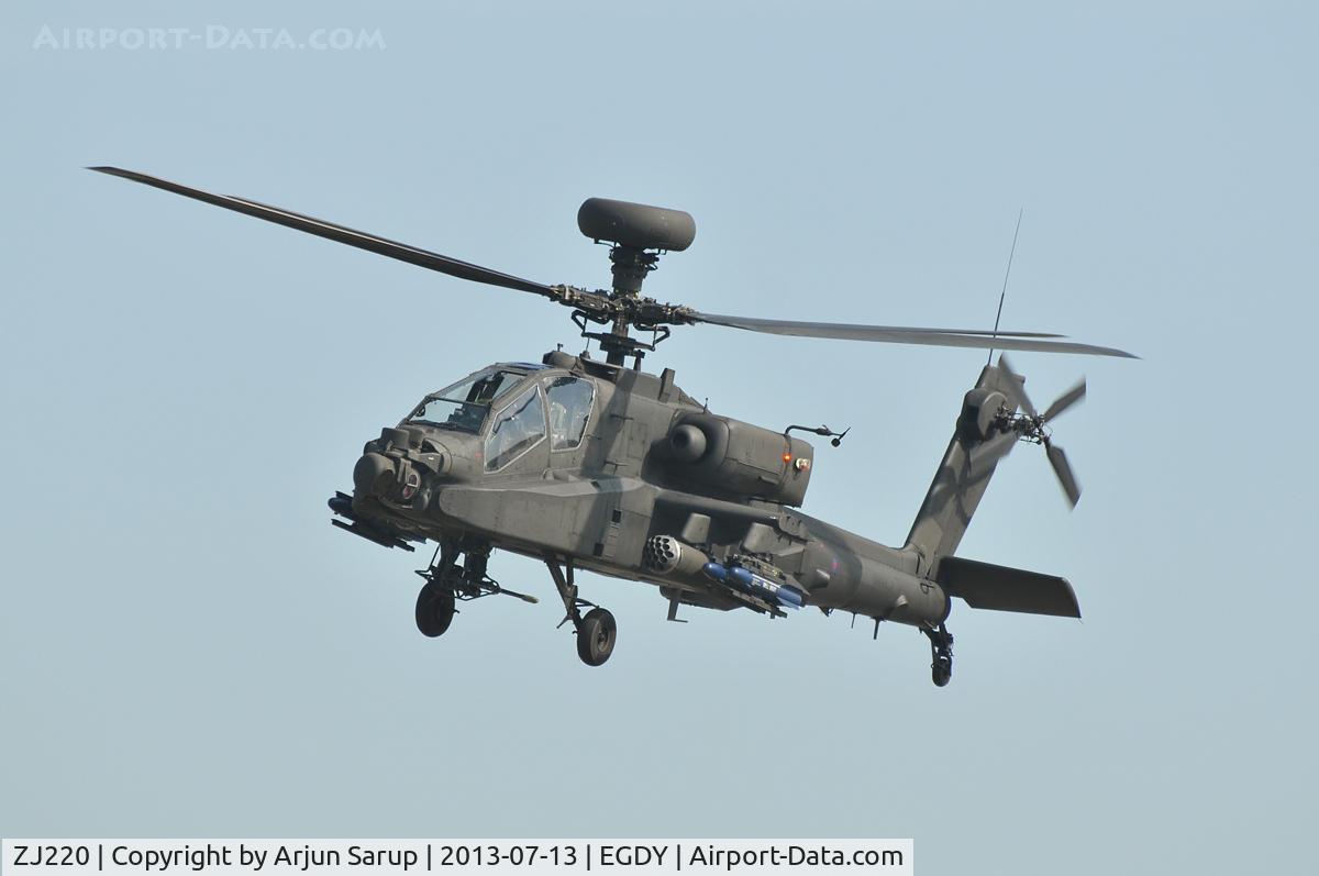 ZJ220, Westland Apache AH.1 C/N DU054/WAH054, Displaying at RNAS Yeovilton Air Day 2013.