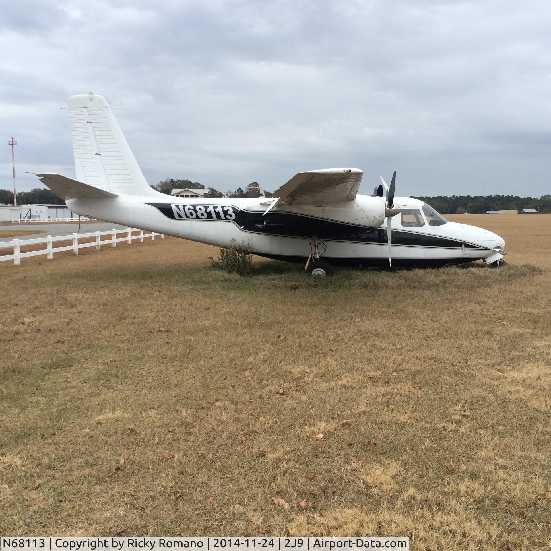 N68113, 1956 Aero Commander 680 C/N 680-316-11, Commander 680 at Quincy fl
