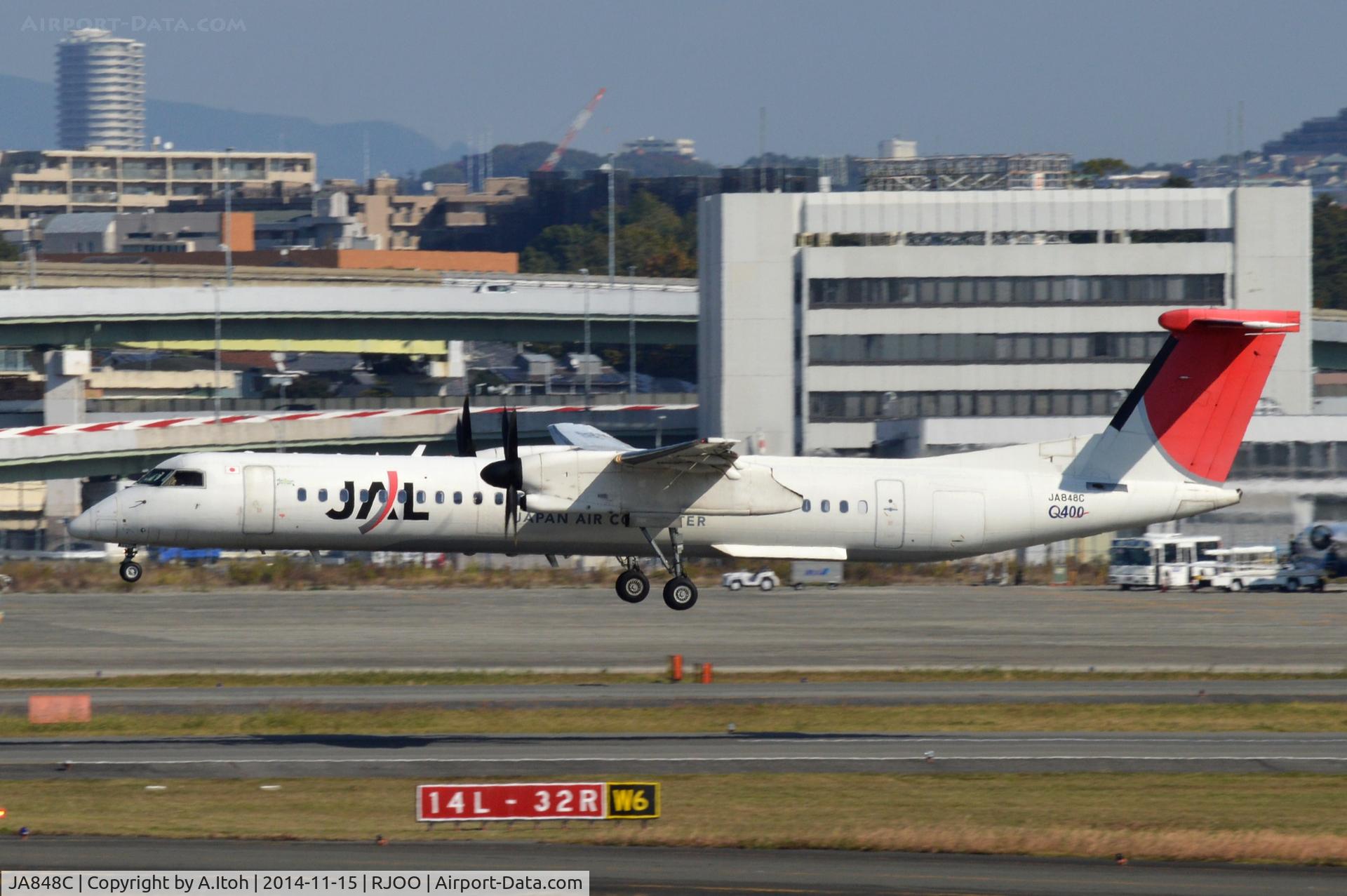 JA848C, 2006 De Havilland Canada DHC-8-402Q Dash 8 Dash 8 C/N 4121, RJOO   landing on runway 14L