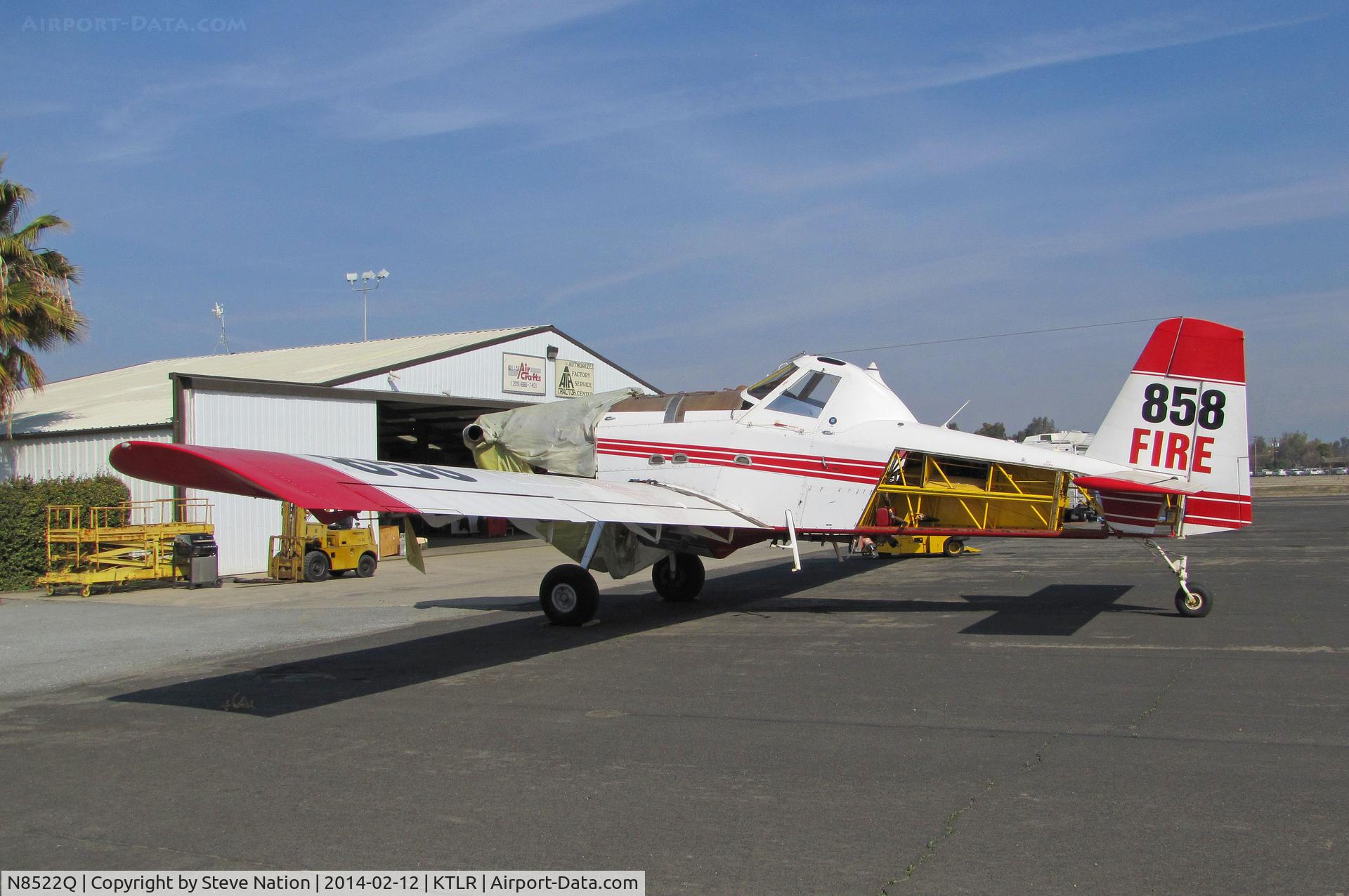 N8522Q, 2004 Air Tractor Inc AT-802A C/N 802A-0187, Tanker 858 is an Air Tractor AT-802A operated by Aero Spray Inc. (Appleton, WI) - in for maintenance at Valley Aircrafters