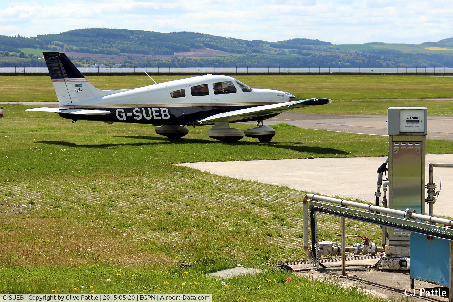 G-SUEB, 2001 Piper PA-28-181 Cherokee Archer III C/N 28-43466, Taxy away from the GA parking area at Dundee Riverside EGPN