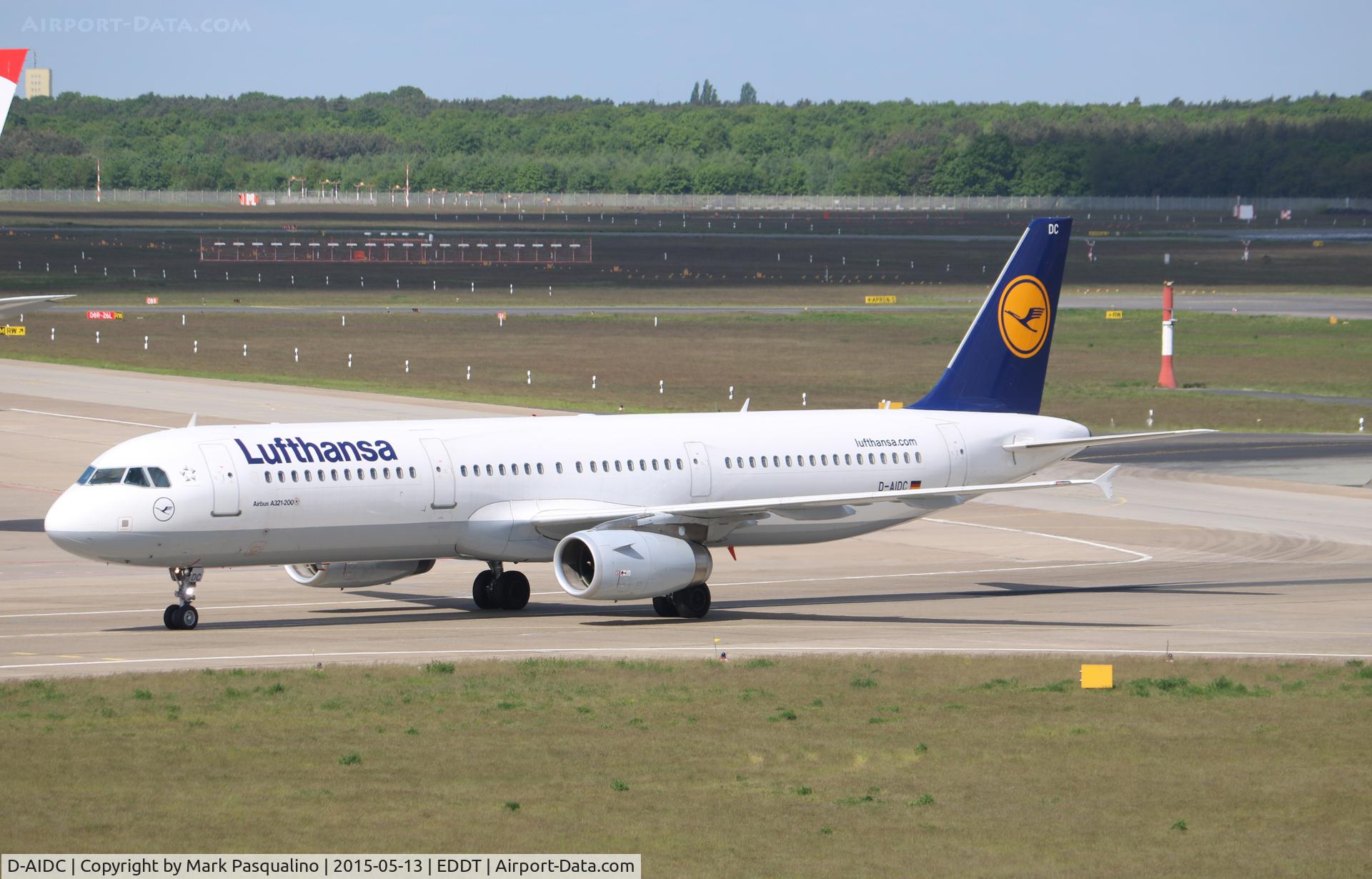 D-AIDC, 2010 Airbus A321-231 C/N 4560, Airbus A321