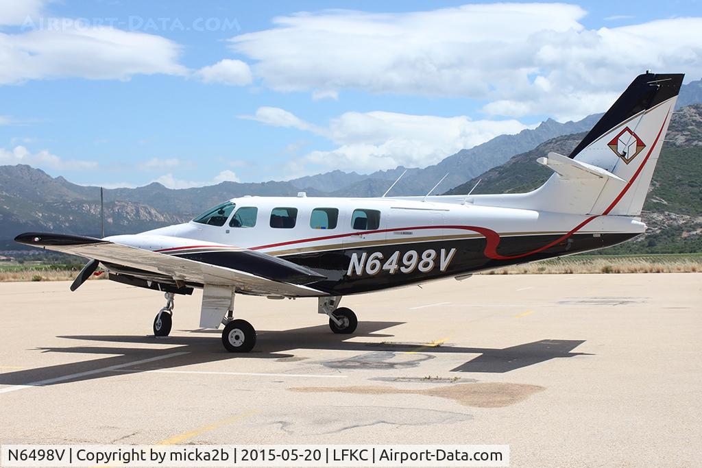 N6498V, 1984 Cessna T303 Crusader C/N T30300313, Parked
