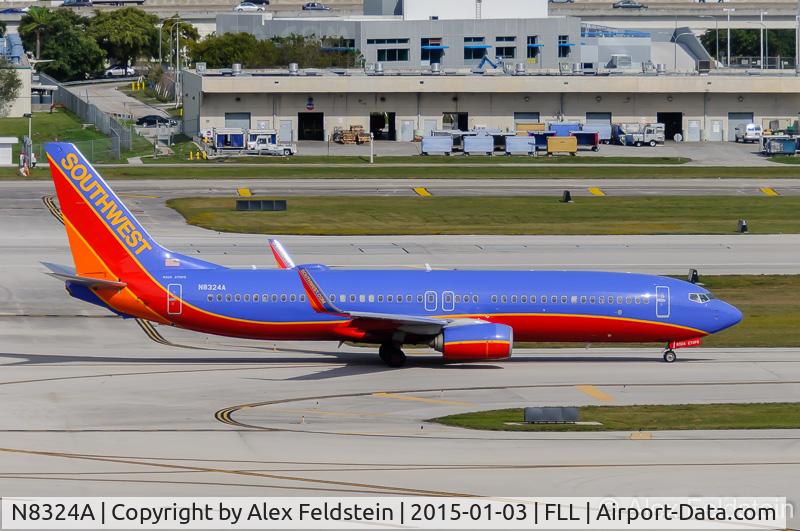 N8324A, 2012 Boeing 737-8H4 C/N 35966, Ft. Lauderdale