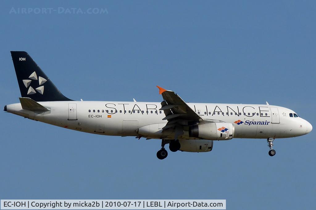 EC-IOH, 2003 Airbus A320-232 C/N 1998, Landing