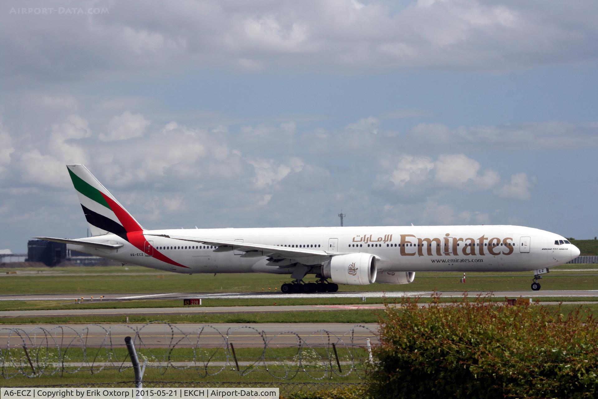 A6-ECZ, 2010 Boeing 777-31H/ER C/N 38983, A6-ECZ taking off 21MAY15