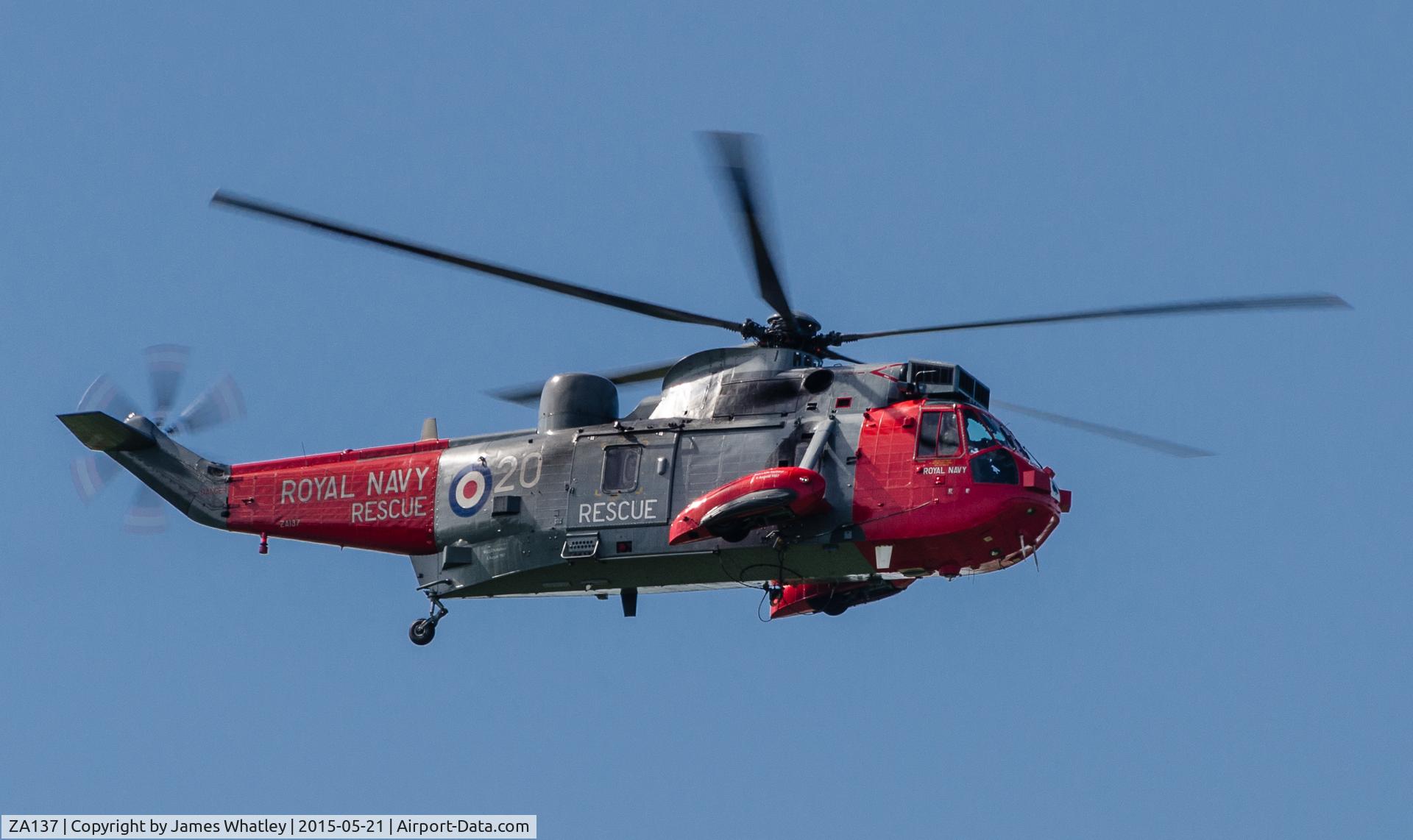 ZA137, 1981 Westland Sea King HU.5SAR C/N WA898, Taken near Stonehenge