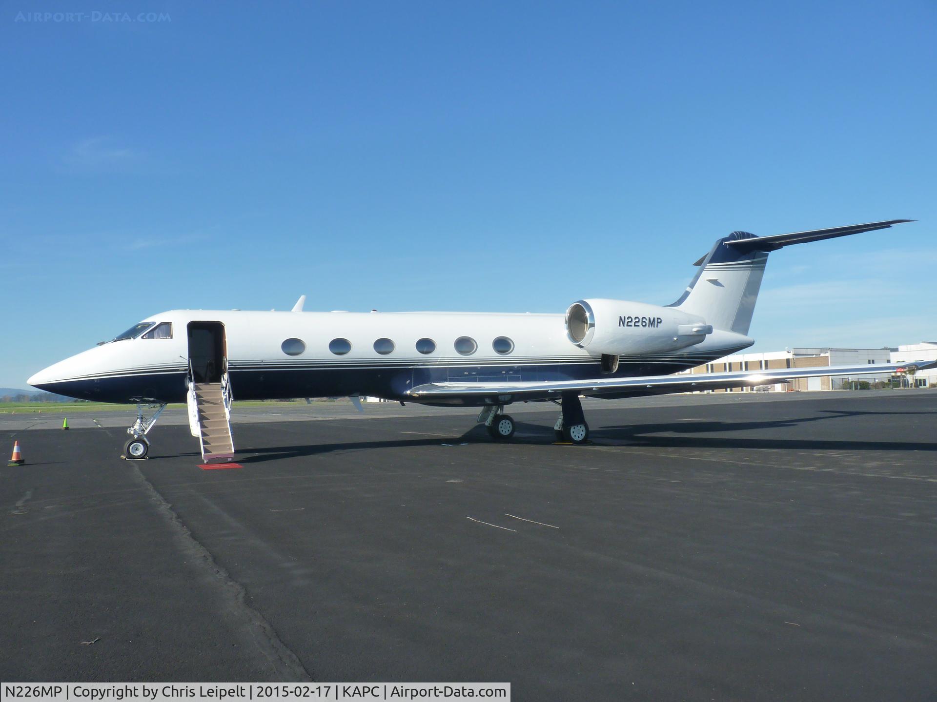 N226MP, 1996 Gulfstream Aerospace G-IV SP C/N 1300, A Gulfstream IV sitting at the ramp at Napa Airport, CA.