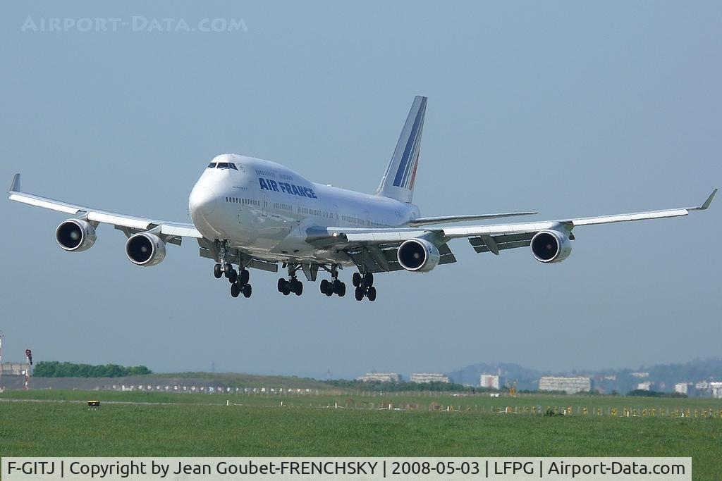 F-GITJ, 2004 Boeing 747-428 C/N 32871, Air France landing from Miami