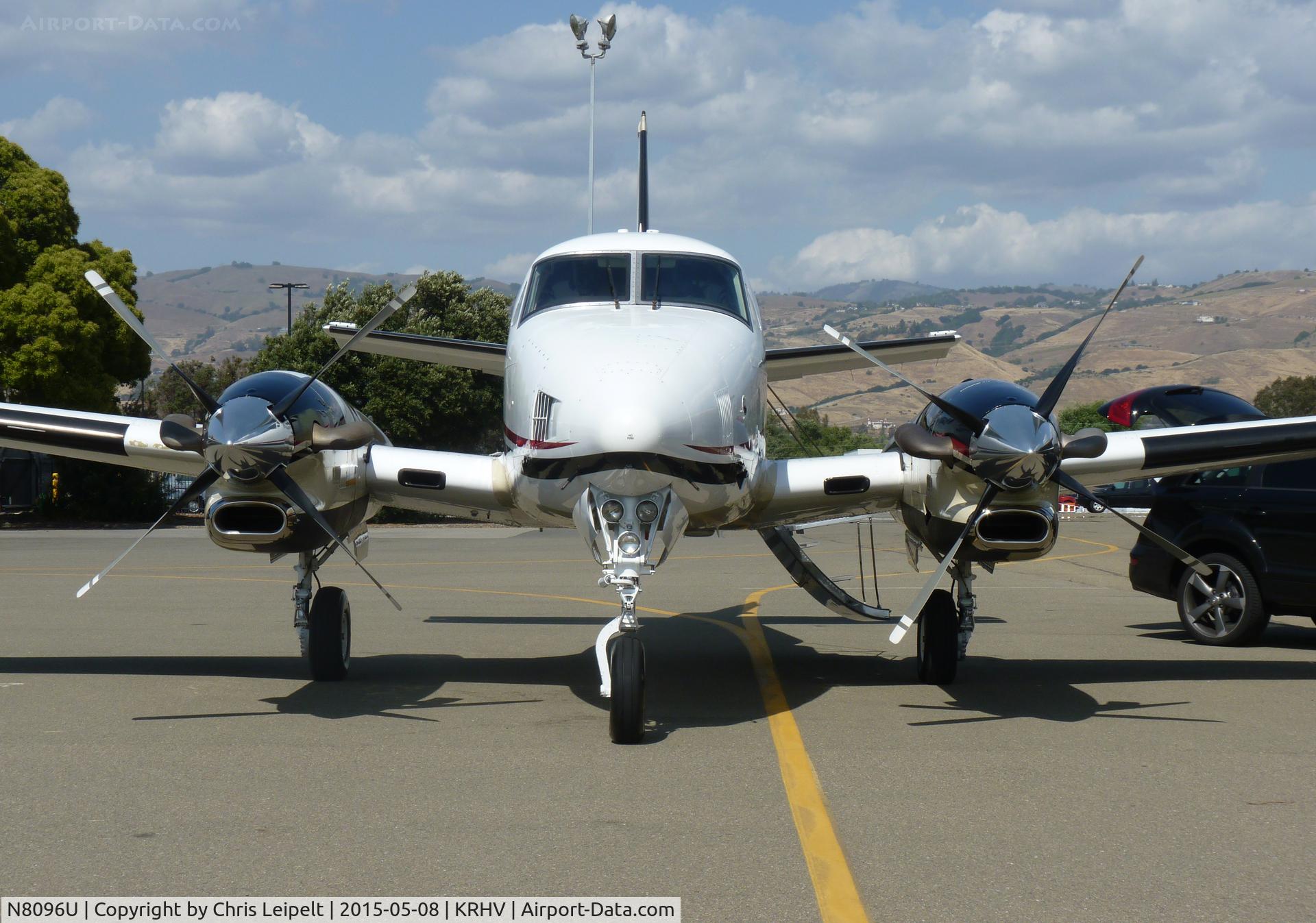 N8096U, 1993 Beech C90A King Air C/N LJ-1326, A 1993 Beechcraft King Air C90B getting ready to depart Reid Hillview Airport, CA.