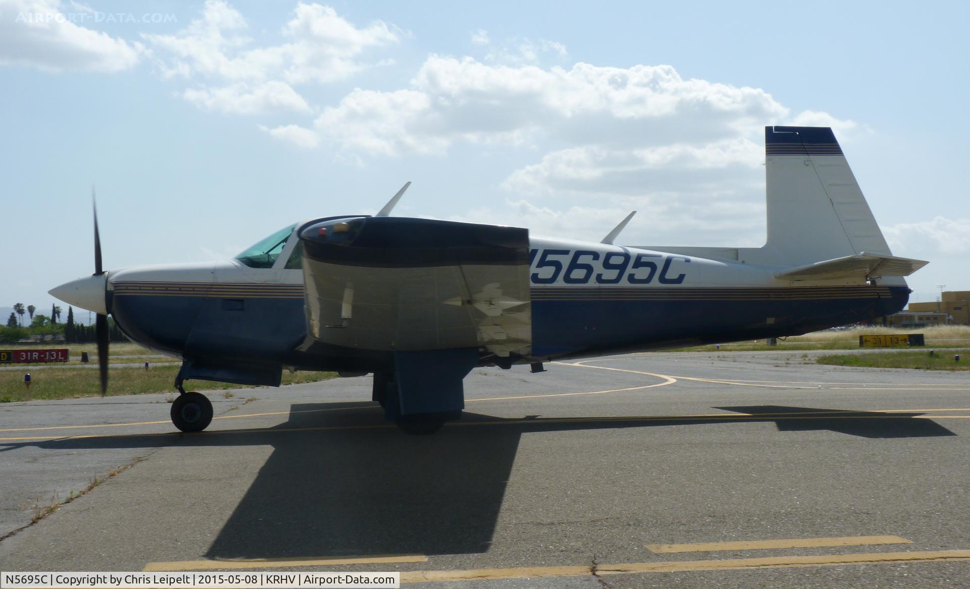 N5695C, 1983 Mooney M20J 201 C/N 24-1410, Modesto-based 1983 Mooney M20J taxing back after a VFR landing at Reid Hillview Airport, CA.