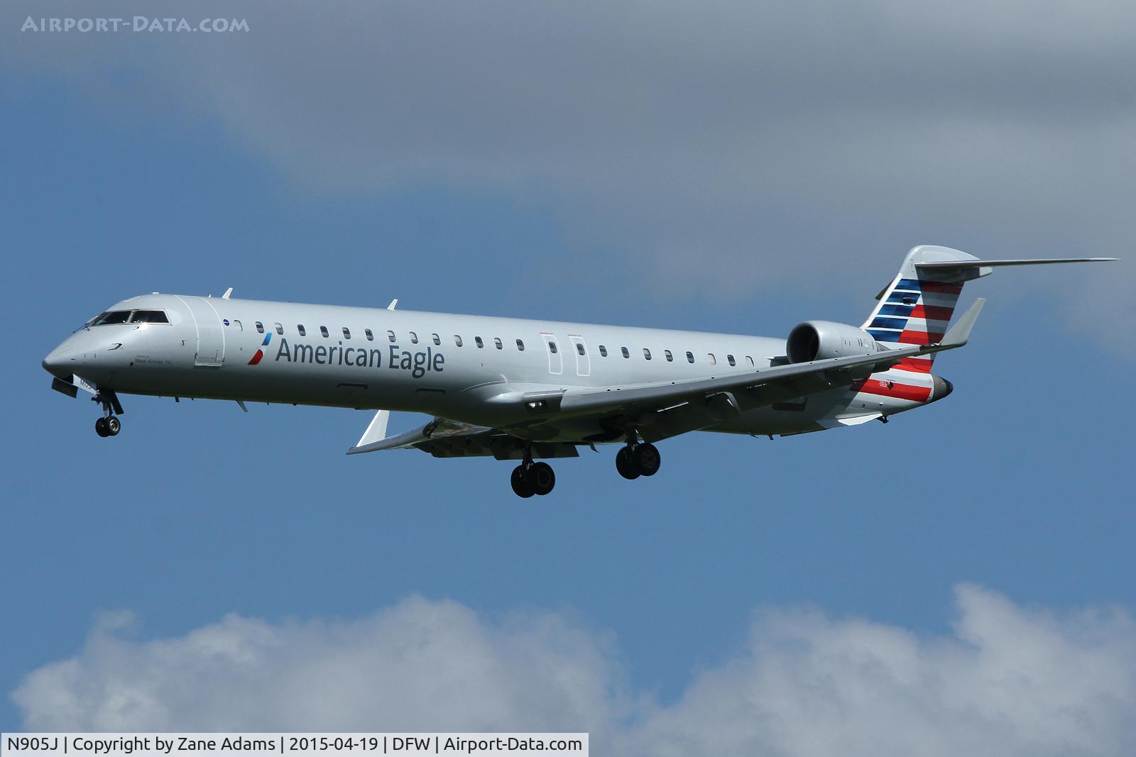 N905J, 2003 Bombardier CRJ-900 (CL-600-2D24) C/N 15005, Landing at DFW Airport