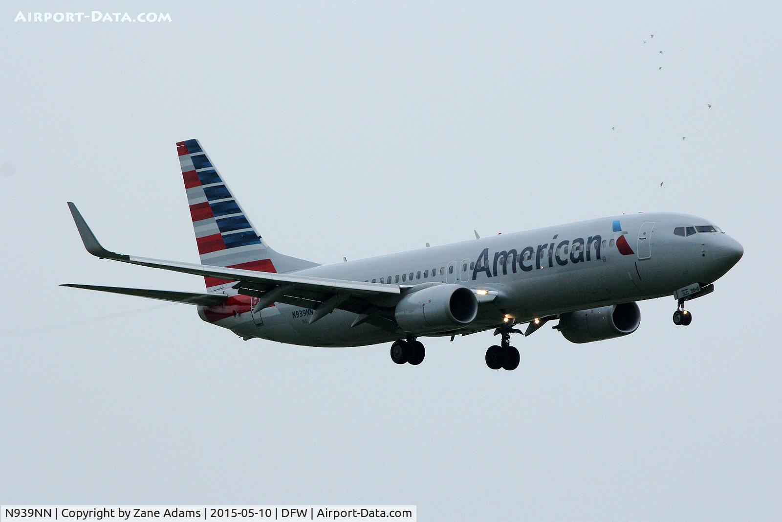 N939NN, 2013 Boeing 737-823 C/N 33491, Landing at DFW Airport