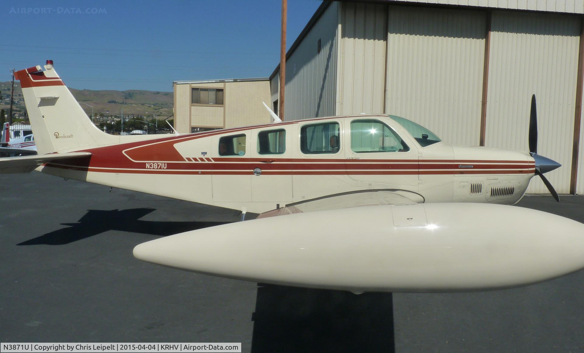 N3871U, 1981 Beech A36TC Bonanza 36 C/N EA-220, A 1981 Beechcraft A36T Bonanza sitting in front of the Lafferty hangar waiting to be sold at Reid Hillview Airport, CA.