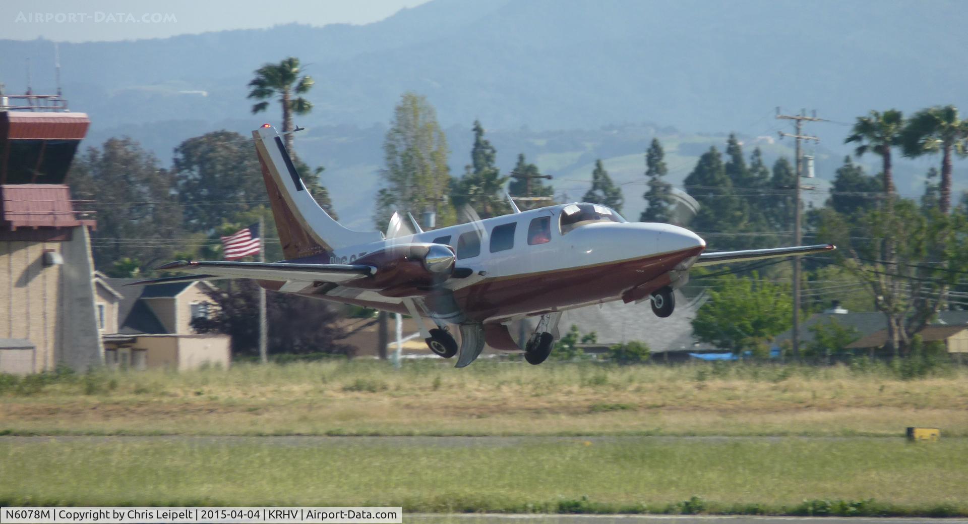 N6078M, 1981 Piper Aerostar 602P C/N 62P08788165014, A transient 1981 Piper Aerostar (TREFETHEN FARMING LLC - NAPA, CA) departing on runway 31R for Napa Airport at Reid Hillview Airport, CA.