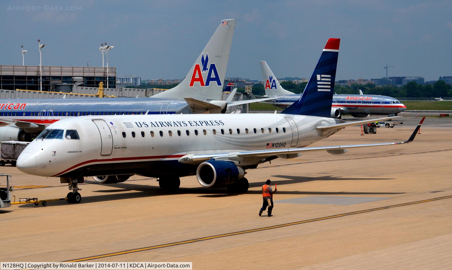 N128HQ, 2008 Embraer 175LR (ERJ-170-200LR) C/N 17000208, Pushback  DCA