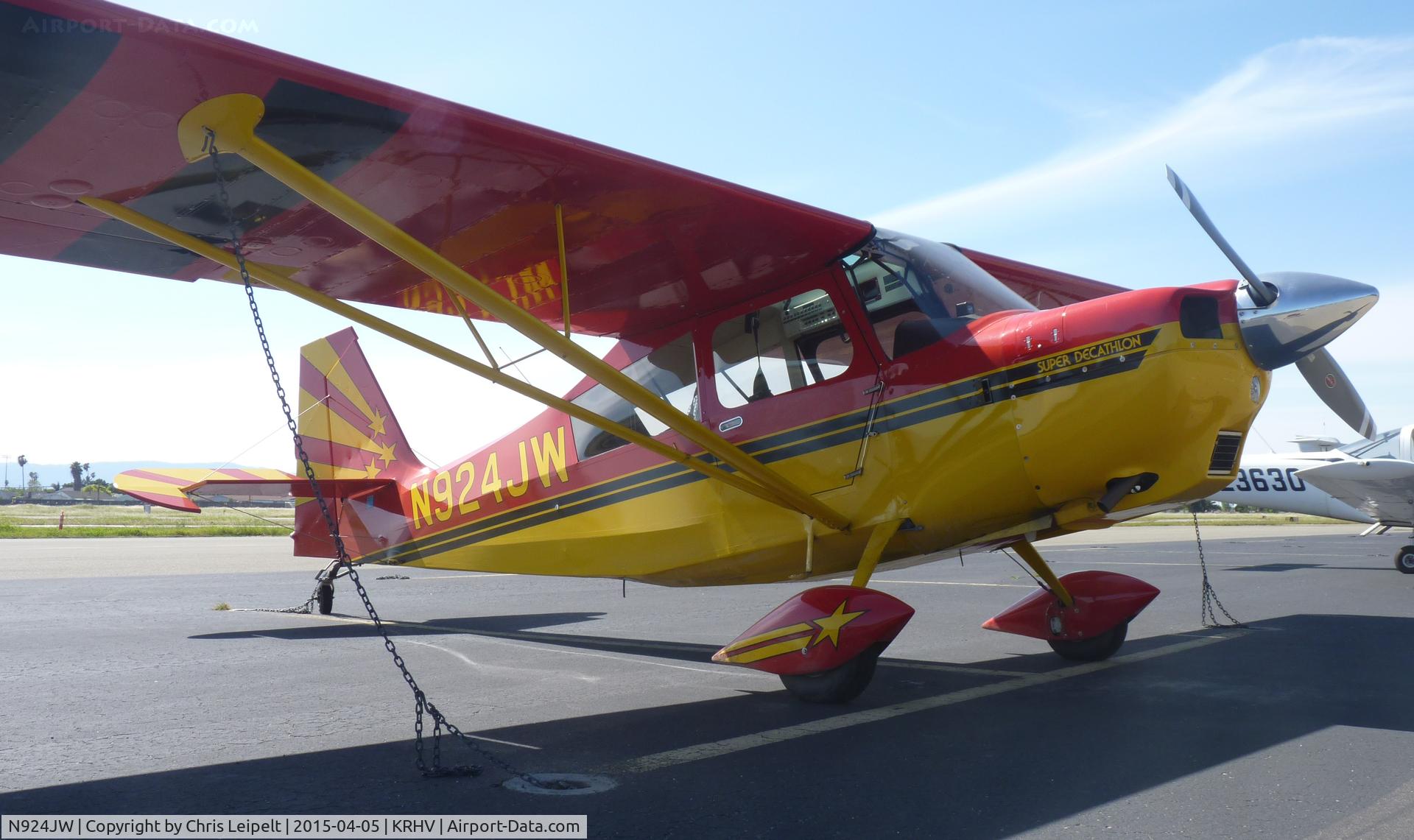 N924JW, 2000 American Champion 8KCAB Decathlon C/N 860-2000, A local 2000 Champion 8KCAB parked at transient parking to drop off passengers at Reid Hillview Airport, CA.