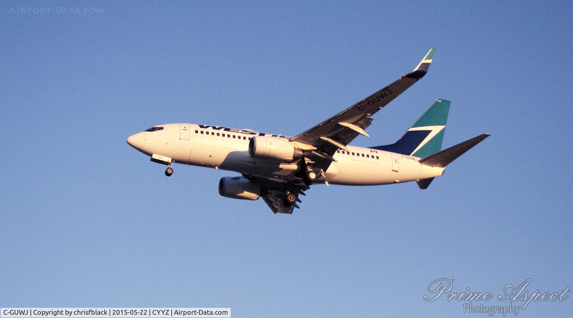 C-GUWJ, 2008 Boeing 737-7CT C/N 36422, WestJet C-GUWJ landing on Runway 05 at Pearson Airport