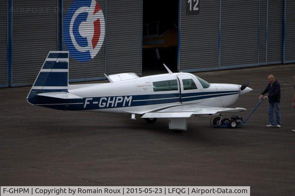 F-GHPM, Mooney M20J 201 C/N 24-1640, Parked