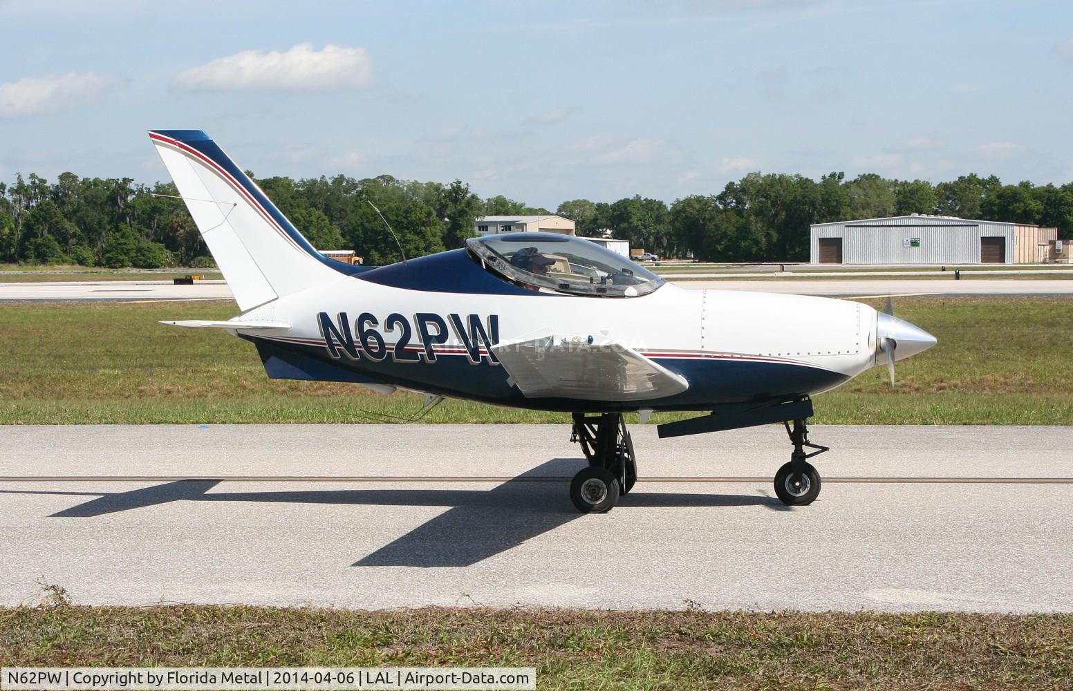 N62PW, Questair Venture C/N SN-19, Questair Venture