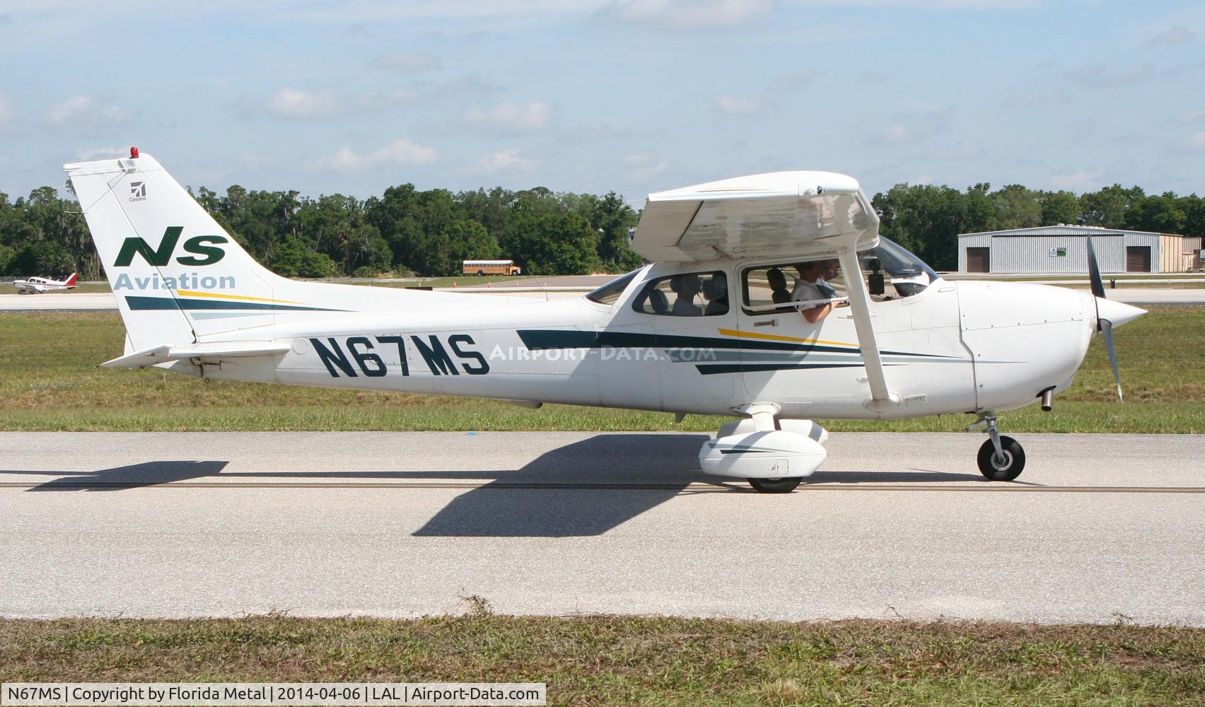 N67MS, 2001 Cessna 172S C/N 172S8993, Cessna 172S