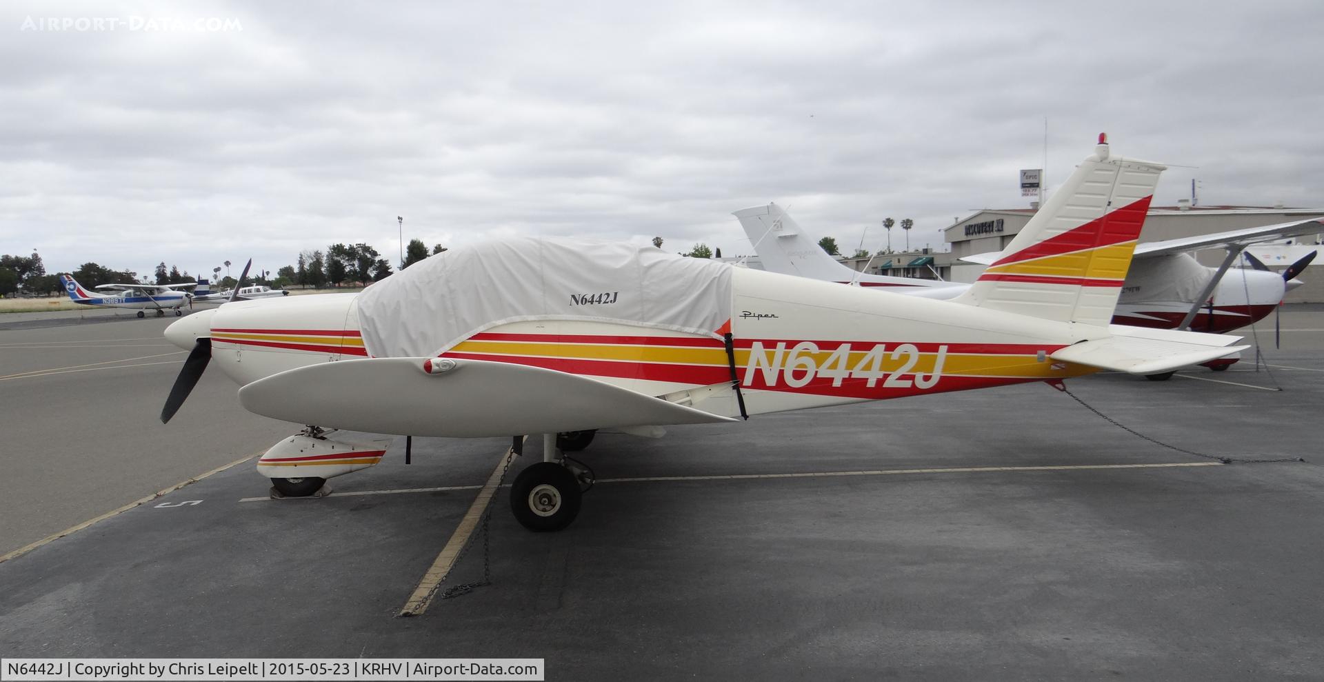 N6442J, 1968 Piper PA-28-180 C/N 28-4860, A transient 1968 Piper Archer parked on the Trade Winds ramp at Reid Hillview Airport, CA.