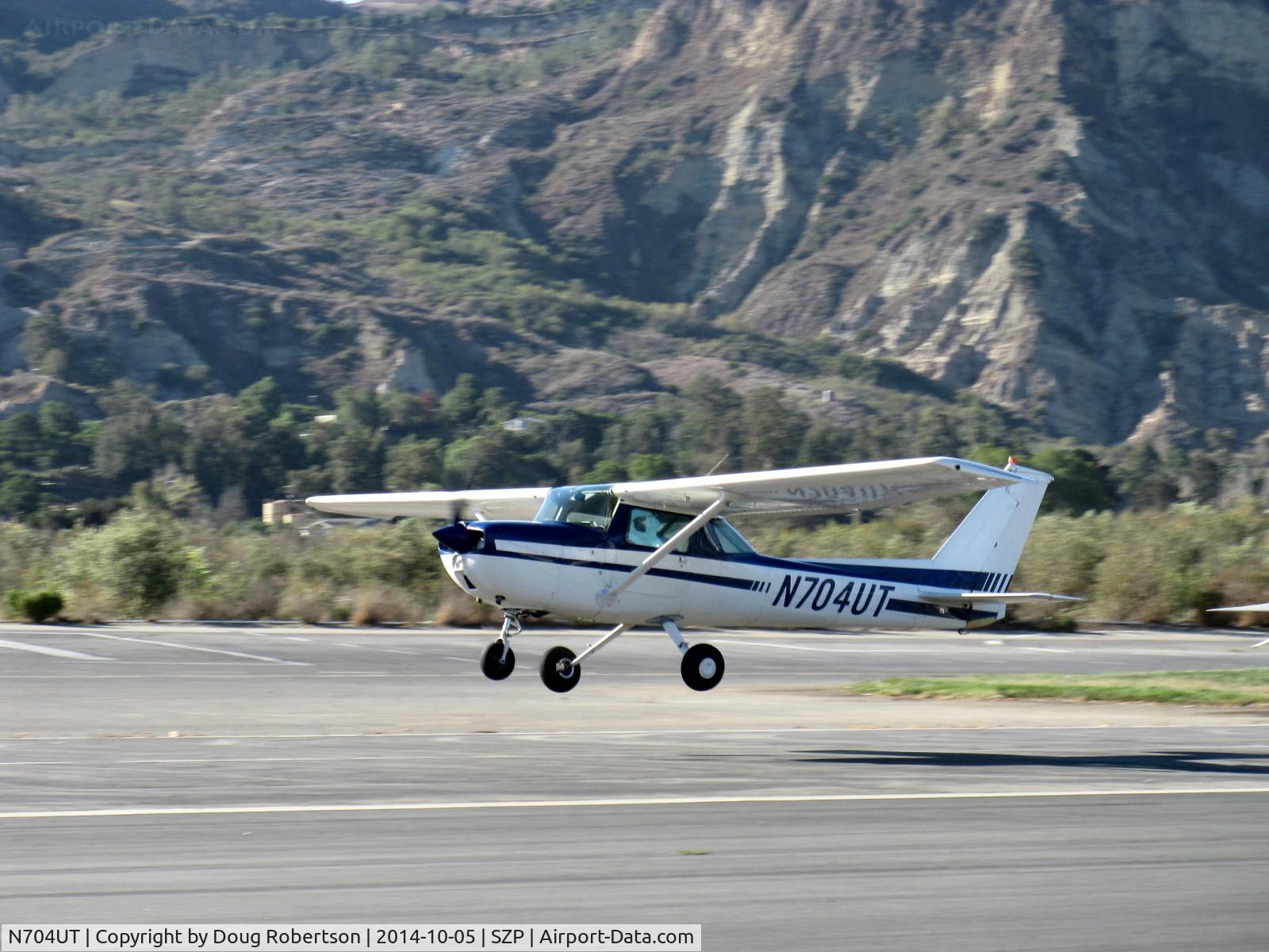N704UT, 1976 Cessna 150M C/N 15078891, 1976 Cessna 150M, Continental O-200 100Hp, takeoff climb Rwy 04
