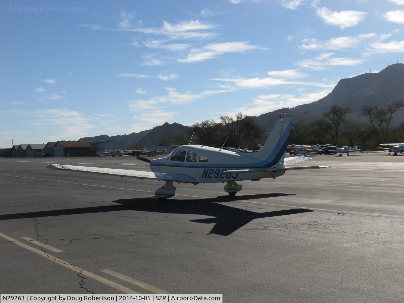 N29263, 1979 Piper PA-28-161 C/N 28-7916429, 1979 Piper PA-28-161 WARRIOR II, Lycoming O-320-D3G 160 Hp, taxi