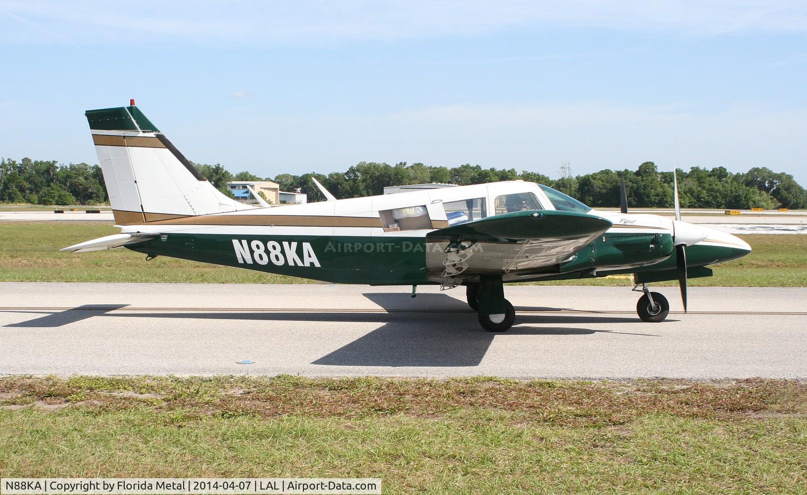 N88KA, 1972 Piper PA-34-200 C/N 34-7350029, Piper Seneca