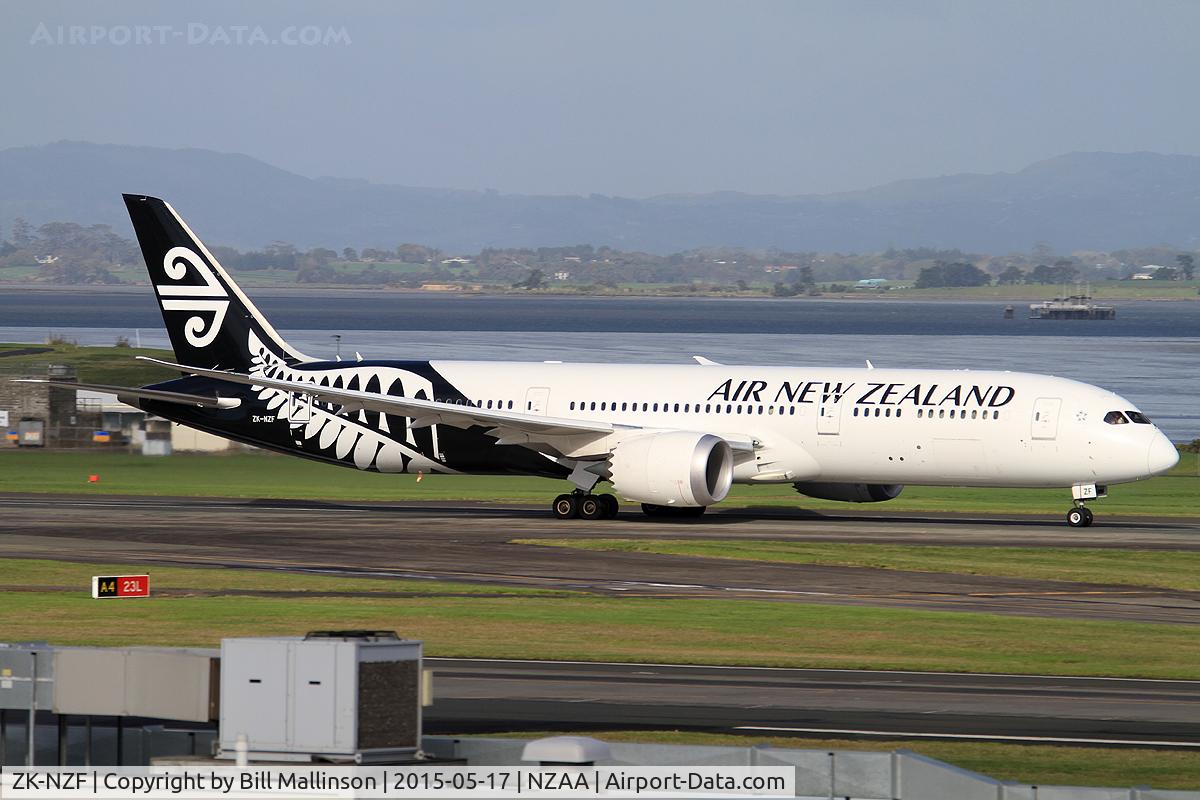 ZK-NZF, 2014 Boeing 787-9 Dreamliner C/N 34335, rolling down 23 on its way to SYD