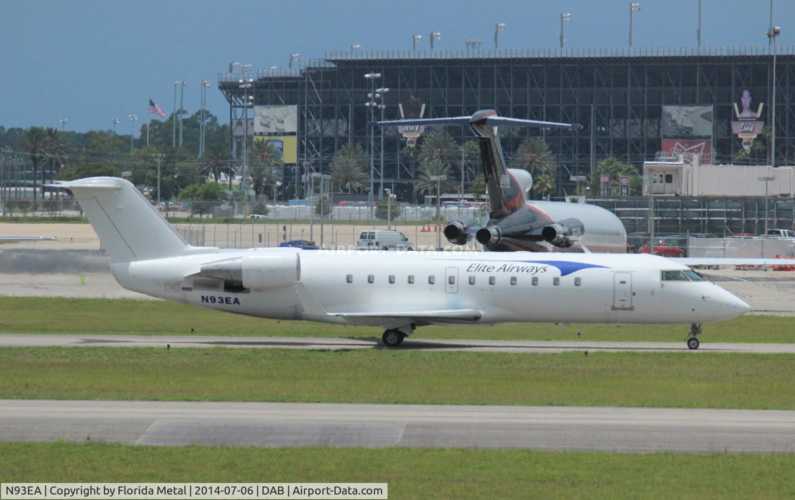 N93EA, Canadair CRJ-200ER (CL-600-2B19) C/N 7563, Elite Airways CRJ-200