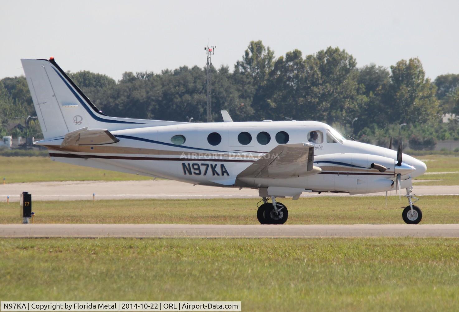 N97KA, 1997 Raytheon Aircraft Company C90A C/N LJ-1469, Beech C90A
