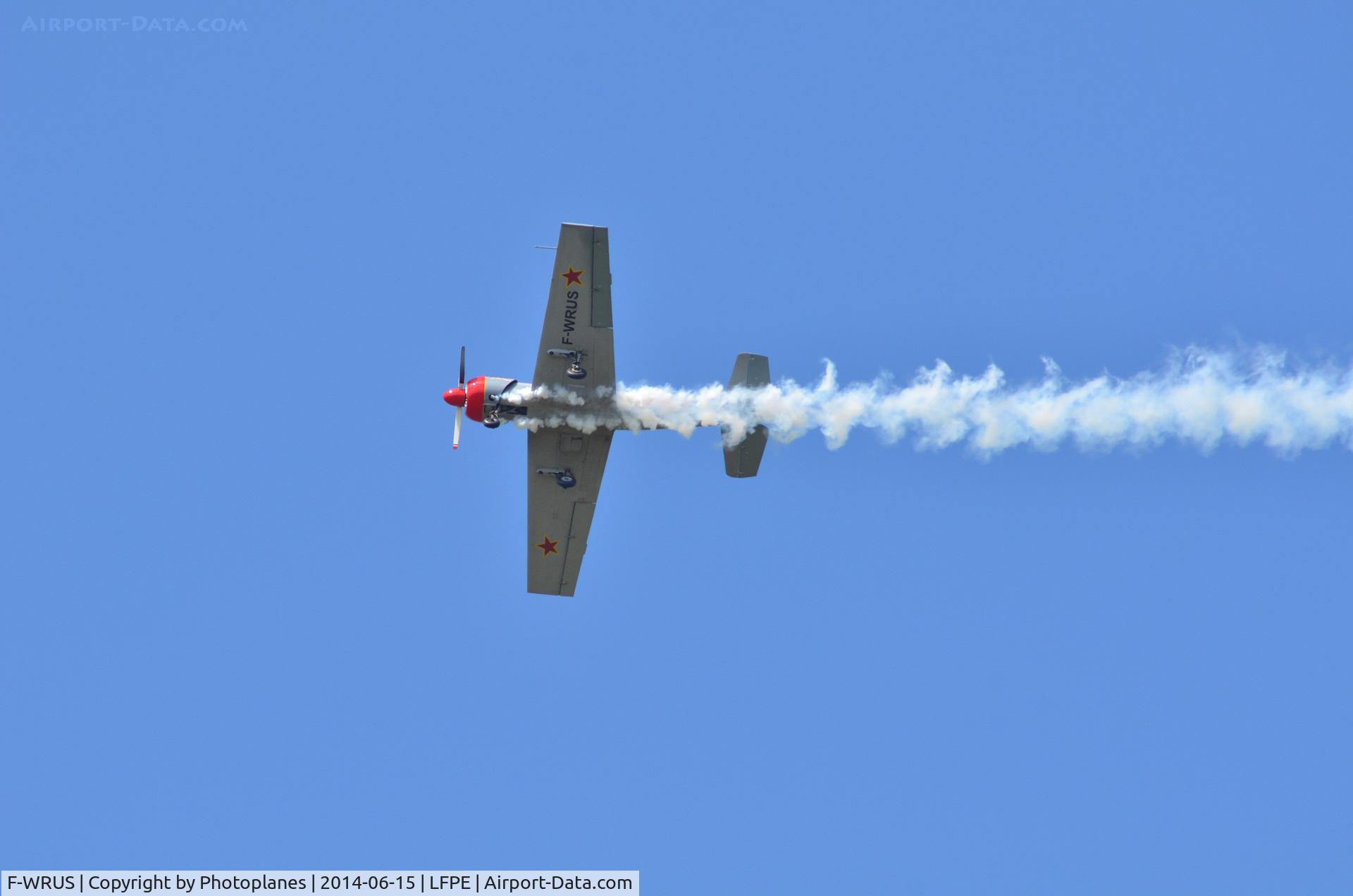 F-WRUS, 1989 Yakovlev Yak-52 C/N 889009, Meaux Esbly French Meeting