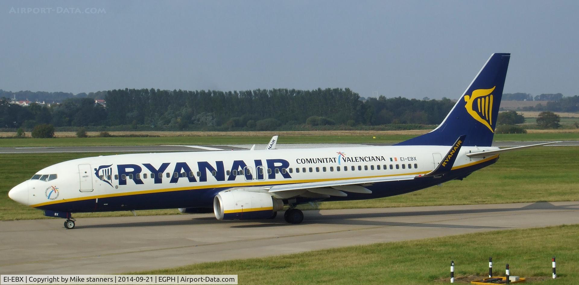 EI-EBX, 2009 Boeing 737-8AS C/N 35007, Ryanair B737-8AS Taxiing to runway 06