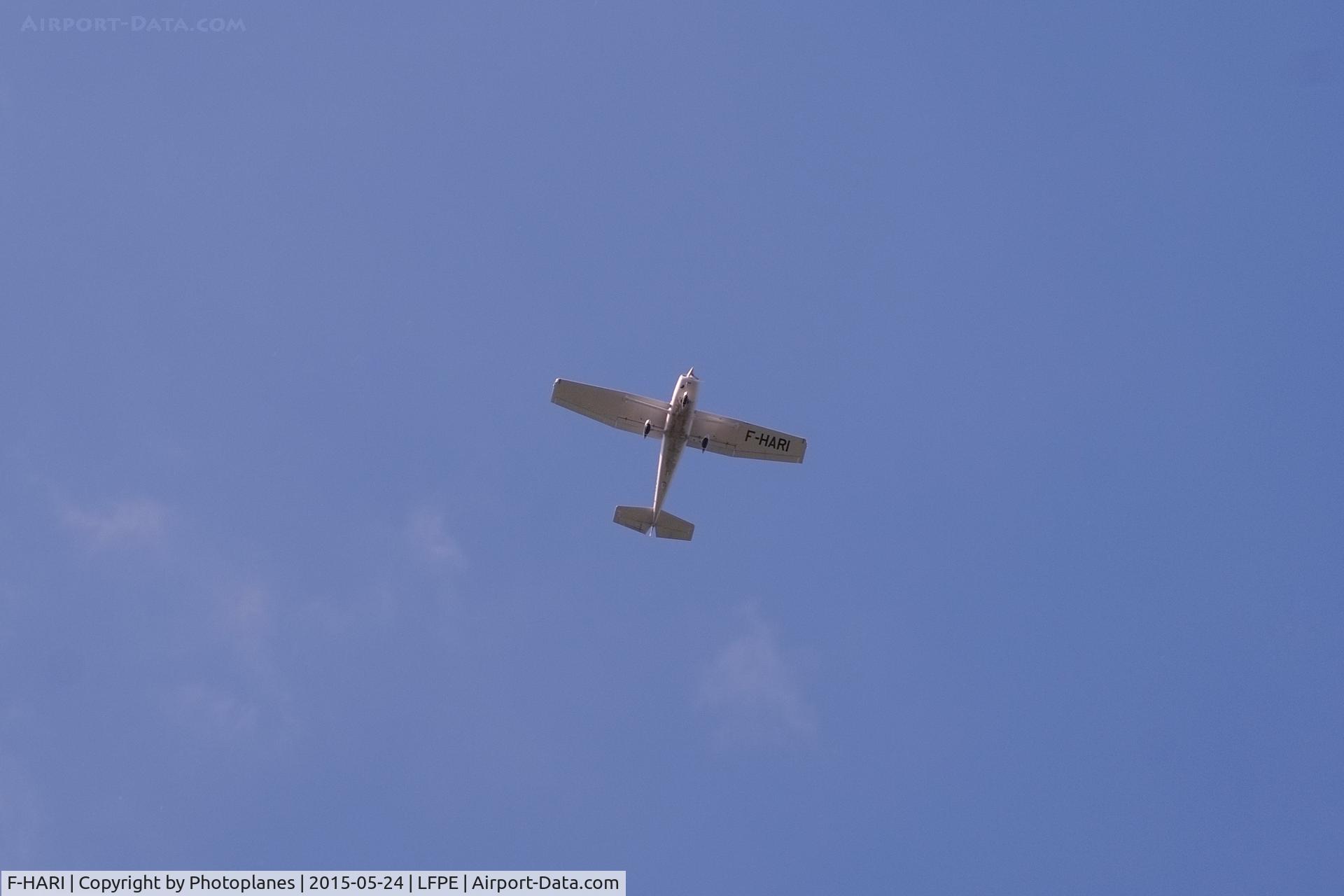 F-HARI, 2010 Cessna 172S C/N 172S11024, Esbly flight