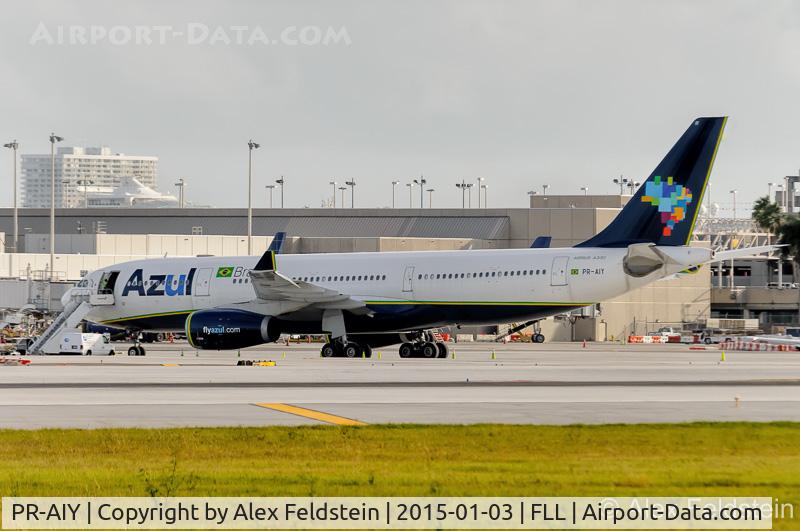 PR-AIY, 2000 Airbus A330-243 C/N 365, Ft. Lauderdale