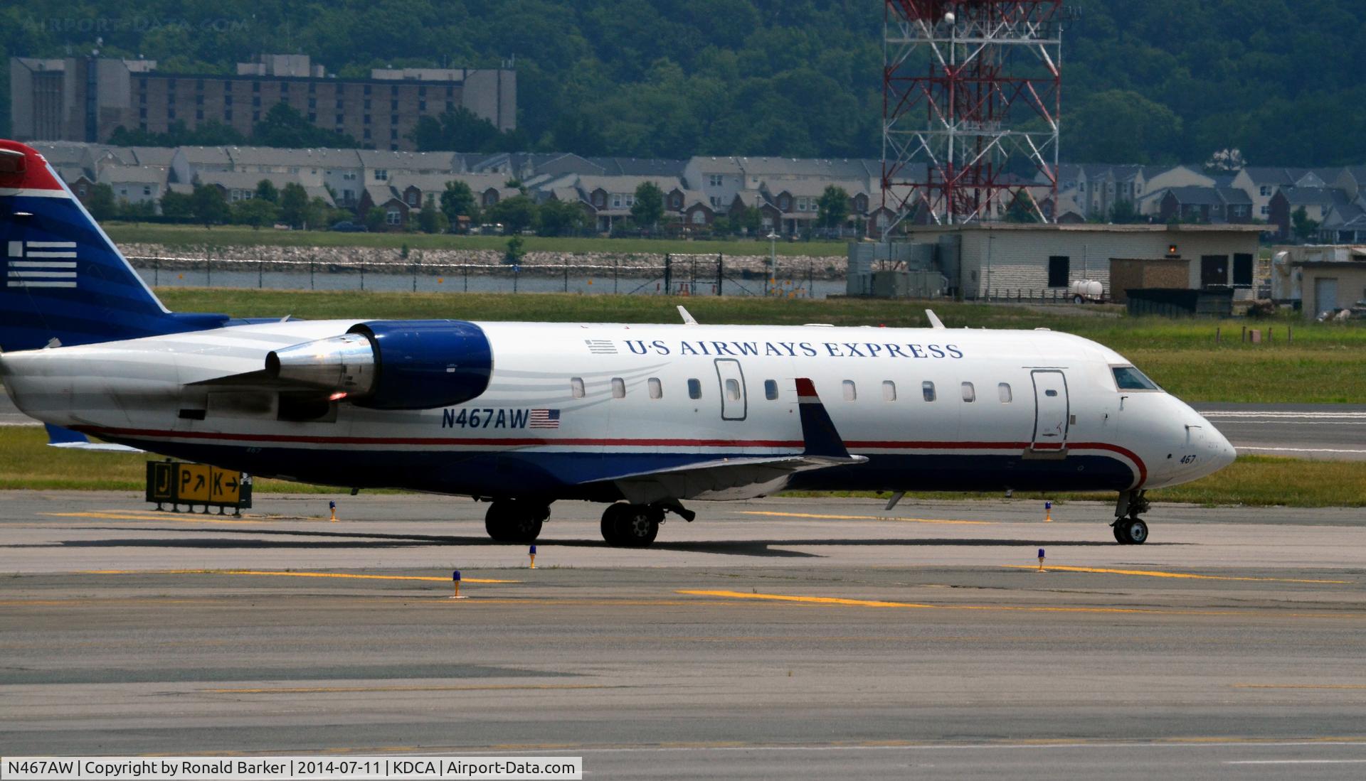 N467AW, Bombardier CRJ-200ER (CL-600-2B19) C/N 7900, Taxi for takeoff National