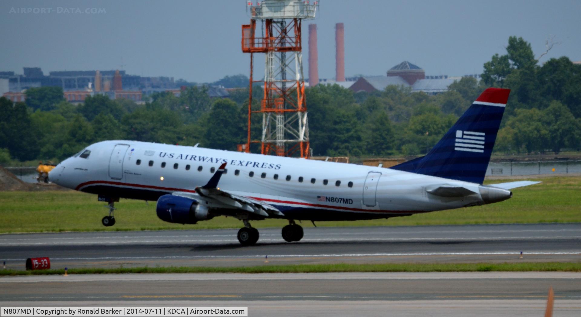 N807MD, 2004 Embraer 170SU (ERJ-170-100SU) C/N 17000020, Takeoff - Nose wheel liftoff -National