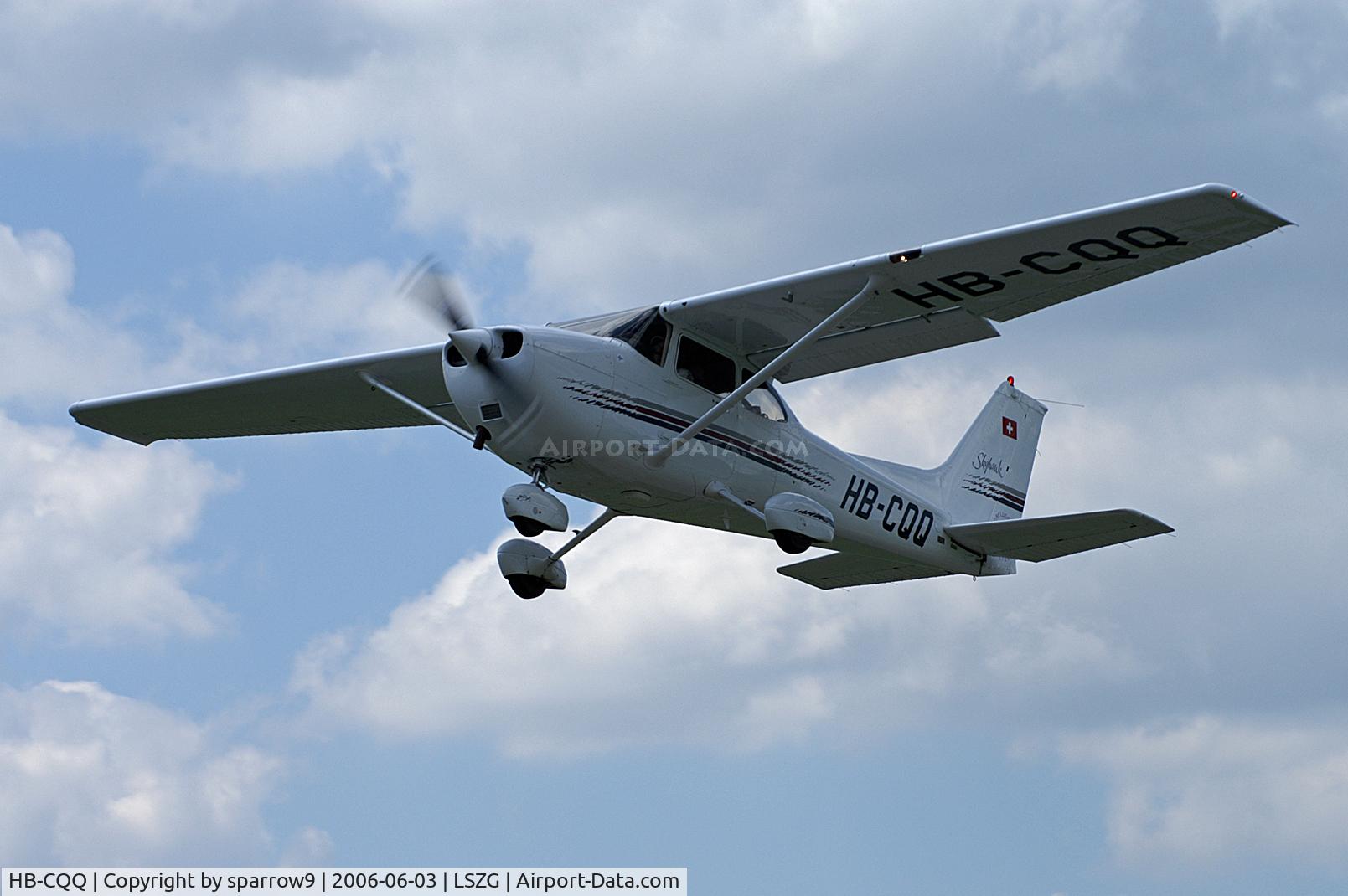 HB-CQQ, 1997 Cessna 172R Skyhawk C/N 17280102, take-off for a school-flight