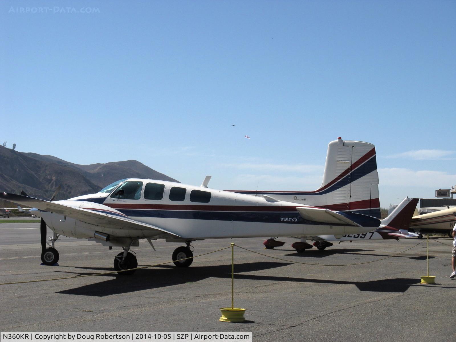 N360KR, 1961 Beech D50E Twin Bonanza C/N DH-320, 1961 Beech D50E TWIN BONANZA 'Miss Christine', two Lycoming GO-480-G2F6 geared 295 Hp each, 3-blade CS Hartzell props, return visitor