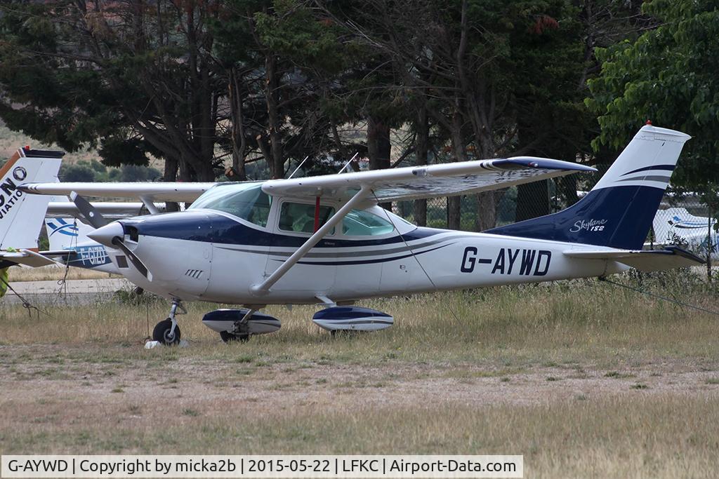 G-AYWD, 1971 Cessna 182N Skylane C/N 182-60468, Parked