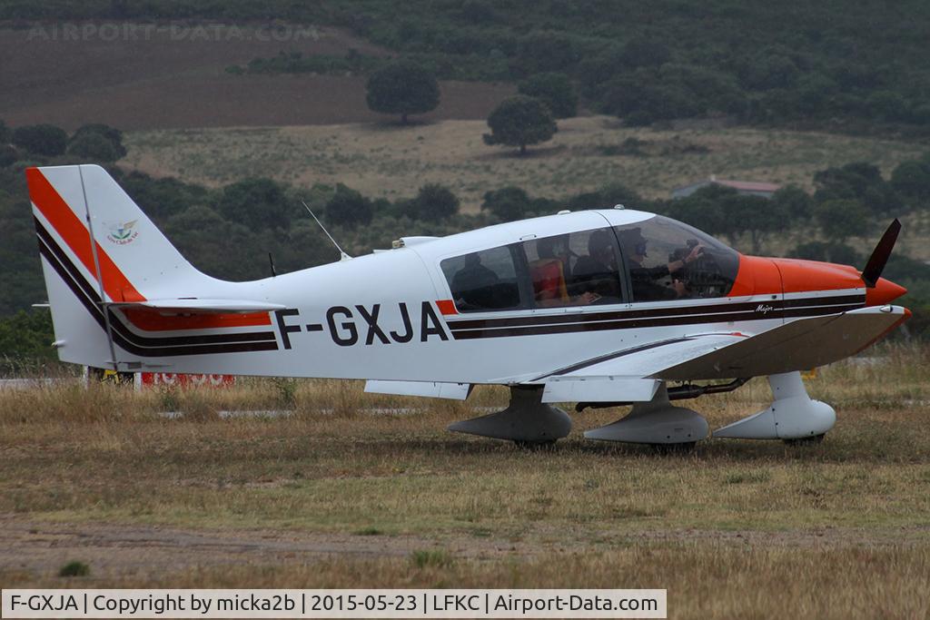 F-GXJA, Robin DR-400-160 Chevalier C/N 2474, Parked