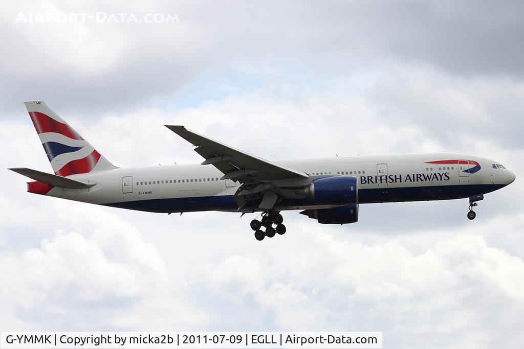 G-YMMK, 2000 Boeing 777-236 C/N 30312, Landing