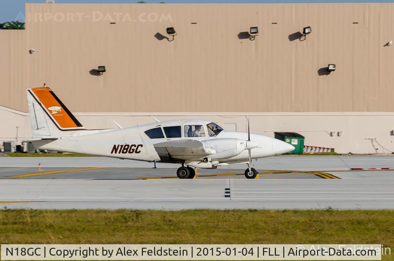 N18GC, 1970 Piper PA-23-250 Aztec C/N 27-4490, Ft. Lauderdale